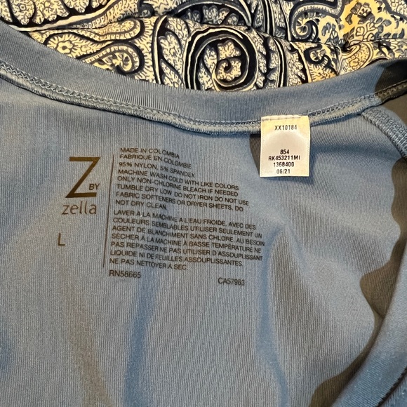 Z By Zella Short Sleeve Blue Top L Workout NWT - Picture 3 of 3